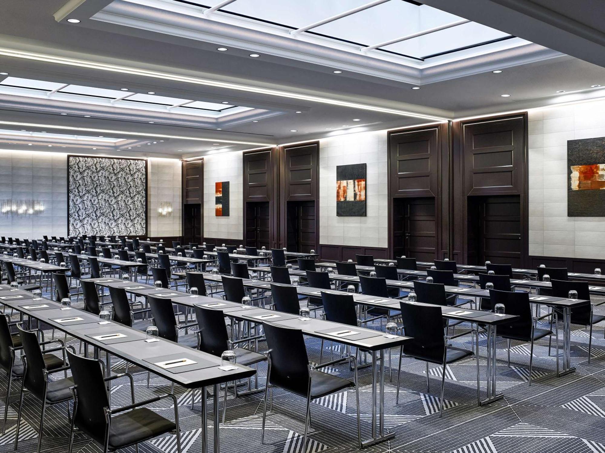 Sofitel Frankfurt Opera Ξενοδοχείο Φραγκφούρτη Εξωτερικό φωτογραφία The ballroom