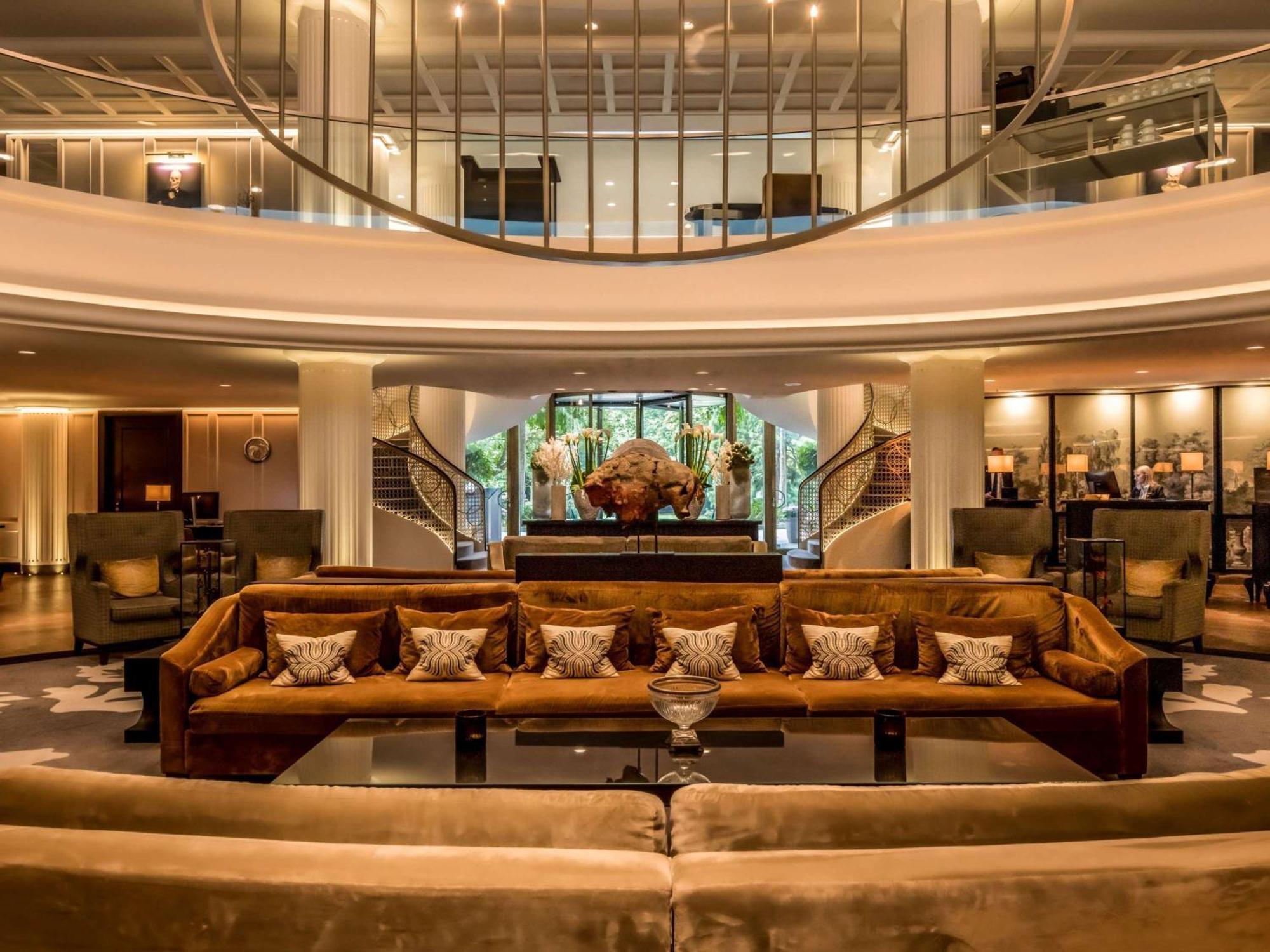 Sofitel Frankfurt Opera Ξενοδοχείο Φραγκφούρτη Εξωτερικό φωτογραφία The lobby of the hotel